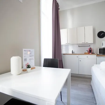 Bright ,cozy , central&cute studio in Vienna Esterno foto